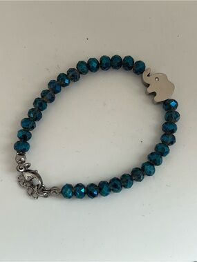 Blue Crystal Beaded Elephant Bracelet Silver Tone Rhinestone Charm Adjustable